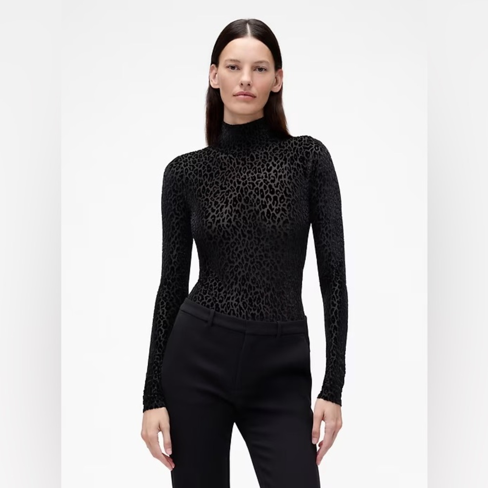 GAP Black Leopard-Print Velvet Turtleneck Bodysuit XS